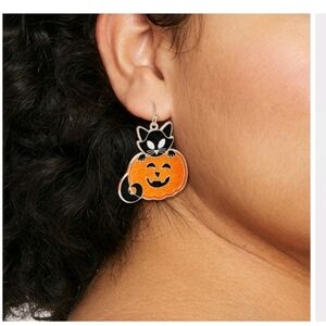 SPOOKY BLACK CAT IN PUMPKIN EARRINGS HALLOWEEN- NEW